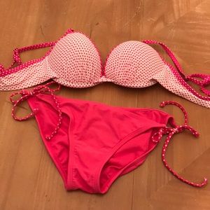 Push-up pink polka dot bikini
